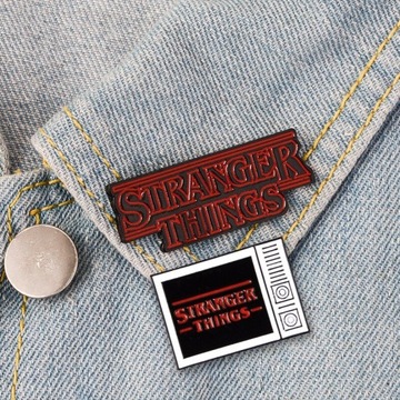 Stranger Things Przypinka Logo Napis Eleven PL