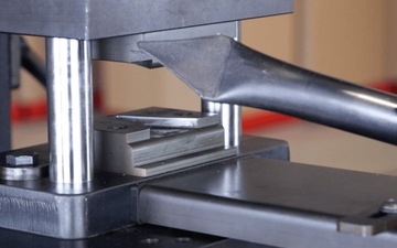 Гидравлический пресс-пробивной станок 70 тонн MX700 NARGESA