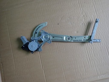 SUBARU JE 07- ZVEDÁK OKNO PŘEDNÍ PRAVÝ