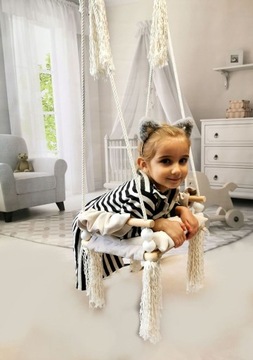 Детские качели, стеганная лавочка, 3-7 лет, домашние.