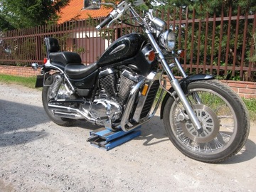 ПЕРЕДНИЕ КРЫШКИ SUZUKI VS800 INTRUDER