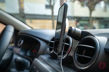 Держатель для телефона + зарядное устройство Dacia Duster (DD4_4)