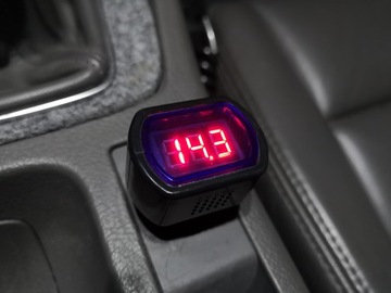Вольтметр-тестер 12 В 24 В с цифровым дисплеем