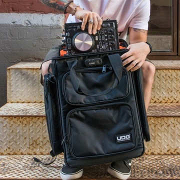 Рюкзак UDG Ultimate ProducerBag, большой, черный/оранжевый внутри, РЮКЗАК ДЛЯ DJ