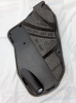 ЗАГЛУШКА КРЫШКИ ДВЕРИ 8P3837916B AUDI A3