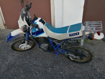 SUZUKI DR 600 1988 правый переключатель на рулевом колесе