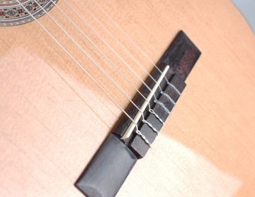 ADMIRA ALBA ГЛЯНЦЕВАЯ КЛАССИЧЕСКАЯ ГИТАРА 3/4