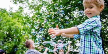 Портативный гаджет для вечеринки MINI SOAP BUBBLES 45 мл