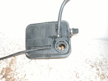 BMW E38 NÁDOBKA VYROVNÁVACÍ