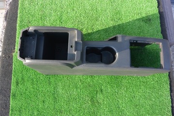 TUNEL ŚRODKOWY PODŁOKI DODGE JOURNEY FIAT FREEMONT