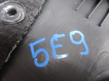 Обивка дверей SKODA OCTAVIA 5e9 универсал 16 лет