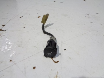 HNÍZDO AUX USB NISSAN MICRA K12 FL