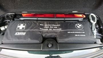 BMW E60 F10 F11 F30 F80 АПТЕЧКА ПЕРВОЙ ПОМОЩИ