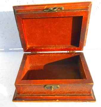 Ящик деревянный, с фурнитурой, набивной7