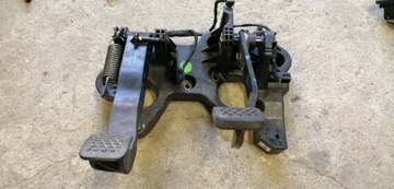 OPEL KARL PEDAŁ SPRZĘGŁA HAMULCA 95352193