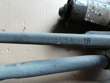 Механизм переднего дворника VW Golf IV 1J0955113A