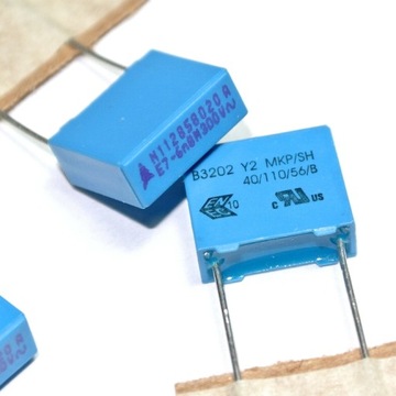 6.8nF 300V~ 10mm MKP Y2 EPCOS B32021 [2szt] #1275