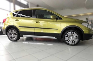 LIŠTA BOČNÍ DVEŘE SUZUKI SX4 II S-CROSS 2013-