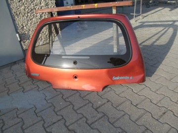 FIAT SEICENTO 98-10 СТЕКЛО КРЫШКИ БАГАЖНИКА C402