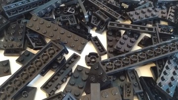 061. Lego czarne płaskie 0,1kg MIX 100g
