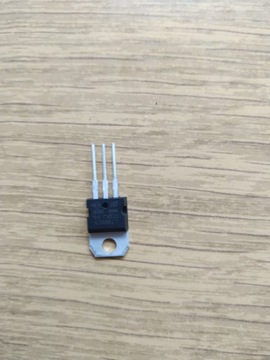 Стабилизатор напряжения LM7805 L7805CV, Arduino 2 шт