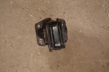 UCHYCENÍ MOTORU 3.7 JEEP GRAND CHEROKEE COMMANDER KJ
