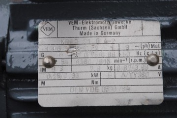 Motoreduktor dwubiegowy 0.25/0.37kw. 35/70obr./min