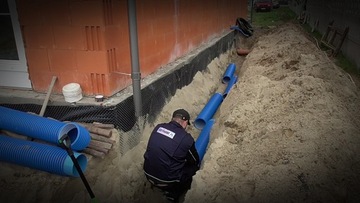 Бездиафрагменный пластинчатый теплообменник с заземлением