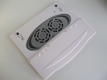 ОХЛАЖДАЮЩАЯ ПОДСТАВКА 678 B HUB ПРОЧИТАЙТЕ. КАРТА