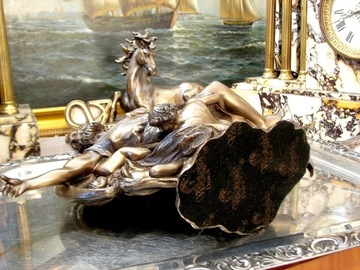 БОГ ЯХВЕ ДАЕТ ЖИЗНЬ АДАМУ СИКСТИНСКАЯ КАПСЕЛА v