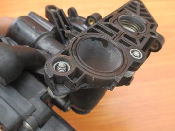 КОРПУС ТЕРМОСТАТА VW 1.8 2.0 TSI TFSI 06L121111F