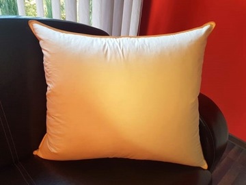 Poduszka 70x80 PUCH i PIERZE 2,5 kg 100% BAWEŁNA