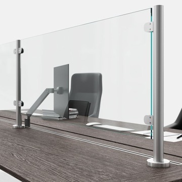 Стойка для стены из стекла/оргстекла, закрепленная на столе.