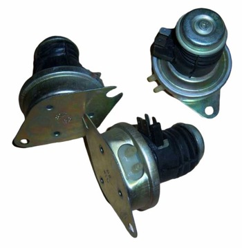 mechaniczna nożna pompka spryskiwacza Zuk Warszawa Nysa Fiat 125p Tarpan