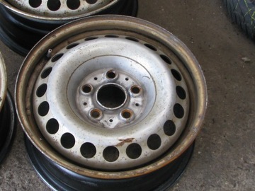 VW T5 16-дюймовый стальной диск