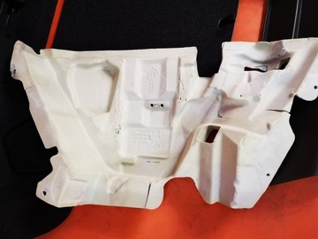 Volvo V40 Обивка багажника по бокам пола COMP