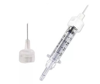 Безыгольное увеличение губ филлером HIALURON PEN