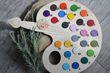 Рамка для имени ребенка + деревянный аксессуар в виде единорога.