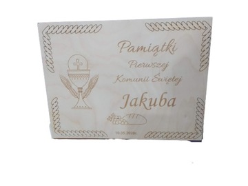 Большая шкатулка на память о Первом Причастии.