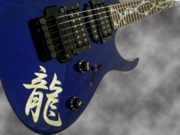 Наклейка на корпус гитары — кандзи-рю-дракон