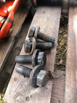 Linde H 35 D Саморезы для противовеса пола