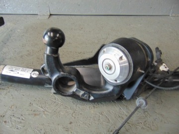 hak holowniczy VW GOLF VII hatchback 5G0803880C