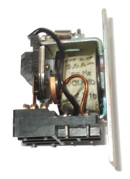 Przekaźnik R15 2PDT 5A cewka 3,6A 50Hz (24)