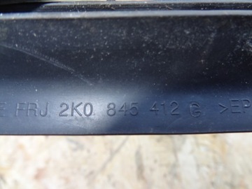PRAVÁ SKLO (OKNO) KAROSERIE PŘEDNÍ AS2 2000 VW CADDY