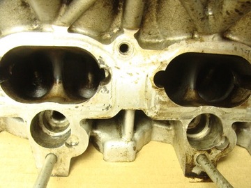 ГОЛОВКА AUDI RS6 C6 4F BUH 07L103404D 07L103403D