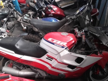 Honda CBR 1000F SC 24 części motocykl na części