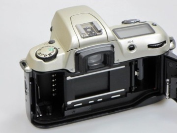 КАМЕРА NIKON F60 – КОРПУС