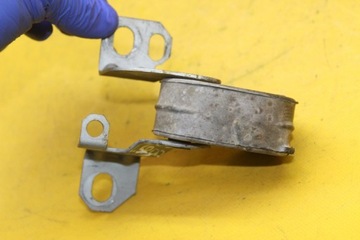 КРОНШТЕЙН ГЛУШИТЕЛЯ ЛЕВЫЙ A6 C7 SEDAN 8K0253144F