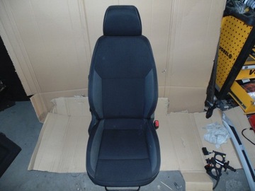 FOTEL PASAŻERA PRAWY HATCHBACK RAPID SPACEBACK 15R