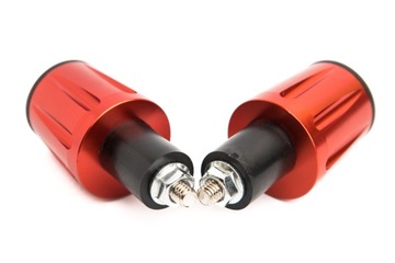 Красные наконечники руля диаметром 22 мм.